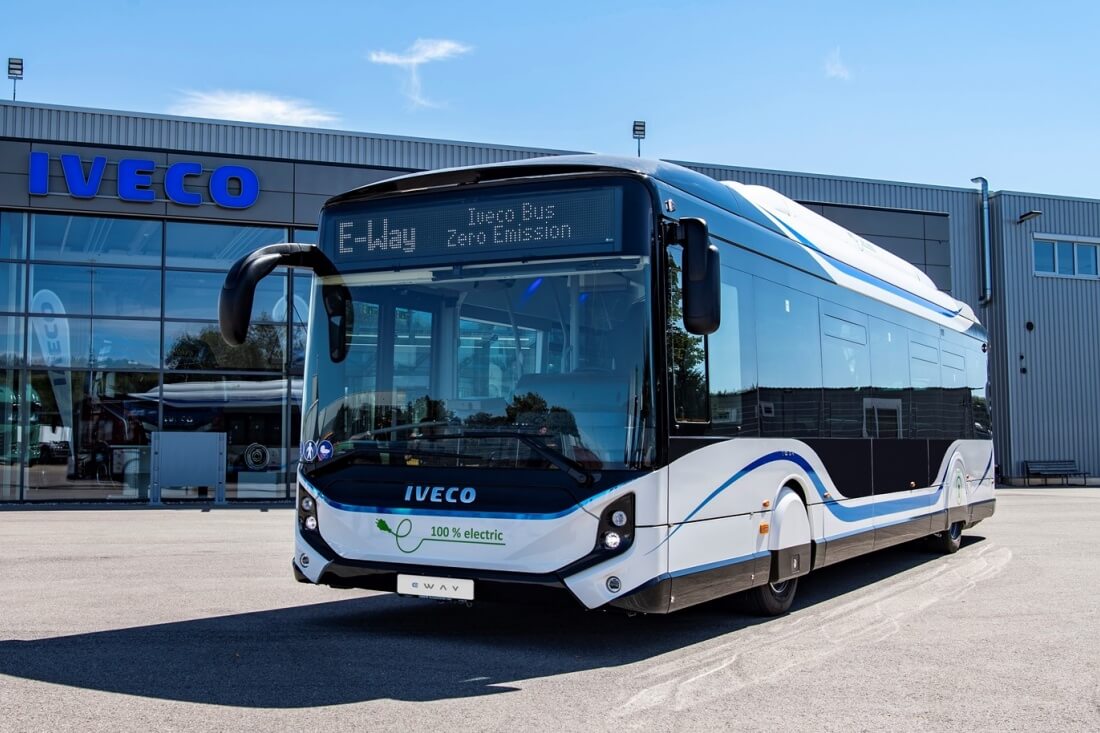 Iveco Bus entrega 150 ônibus urbanos elétricos E-WAY para a Busitalia