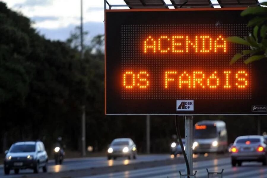 Uso do farol LED deve seguir orientações das montadoras