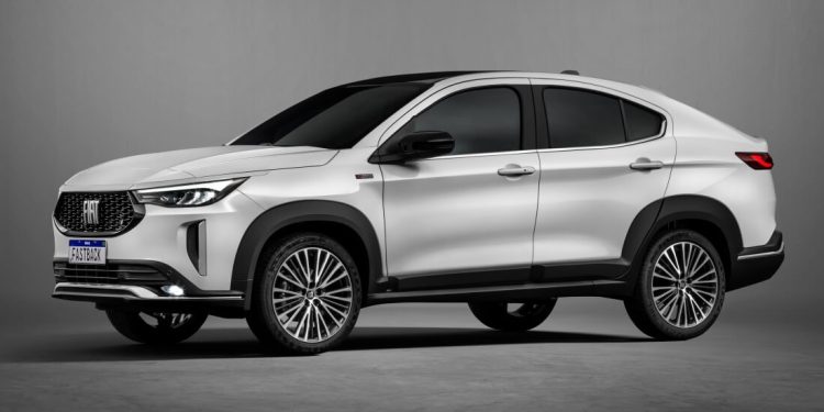 Fiat Fastback fica ainda mais sofisticado na linha 2024