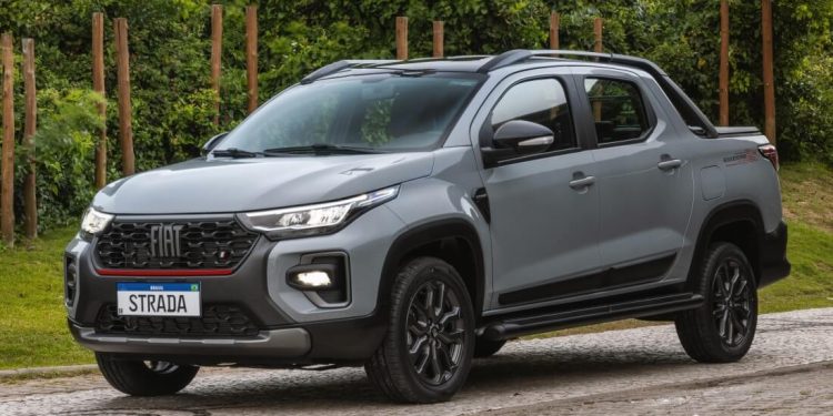 Fiat Strada ganha mais performance, novo design, versão Ultra e edição limitada em sua linha 2024