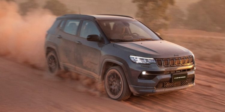 Jeep Compass supera a marca de 400 mil unidades vendidas no Brasil