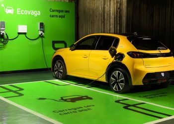 Peugeot reforça parceria com a Zletric e oferece recarga sem custo para veículos elétricos