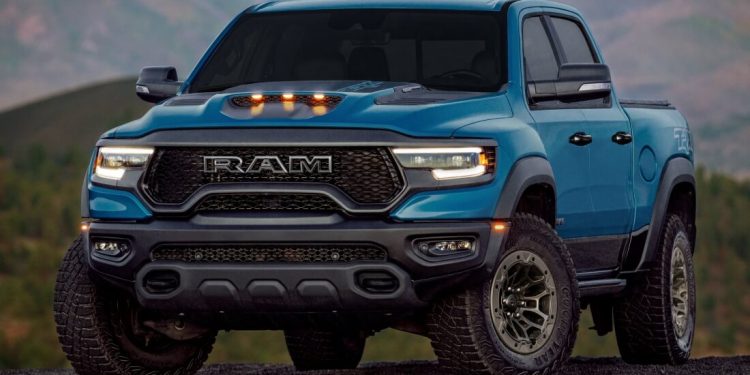 Ram 1500 TRX Final Edition 2024 encerra história do predador do mundo das picapes