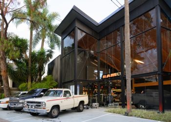 Rampage chega às 115 lojas da Ram, que ganha mais uma loja conceito