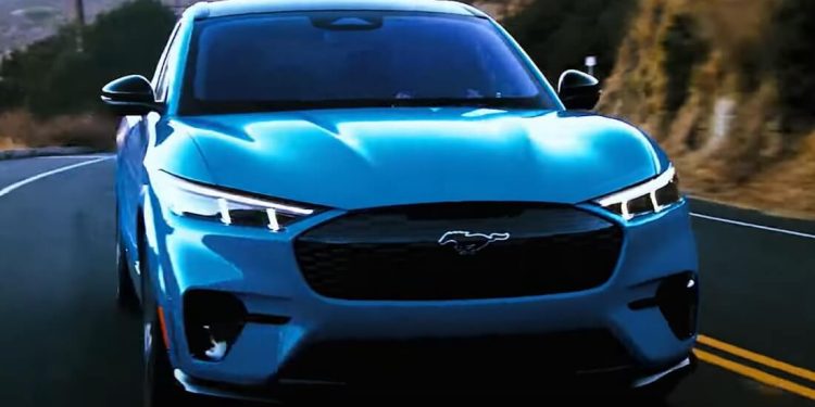 Ford anuncia o lançamento do Mustang Mach-E no Brasil