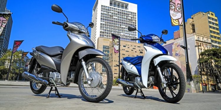 Honda comemora 25 anos da Biz
