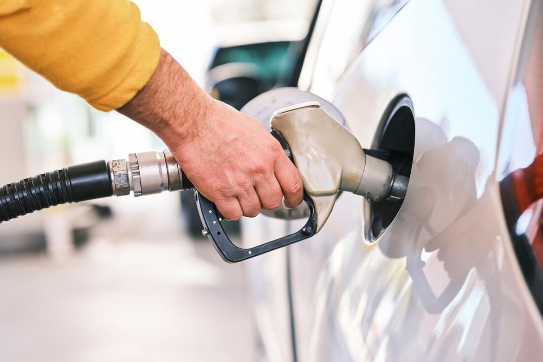 Preço do litro da gasolina cai 0,17% no fechamento do ano e etanol registra queda de 0,54%