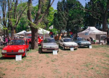 Os clássicos da Peugeot em exibição na Autoclásica