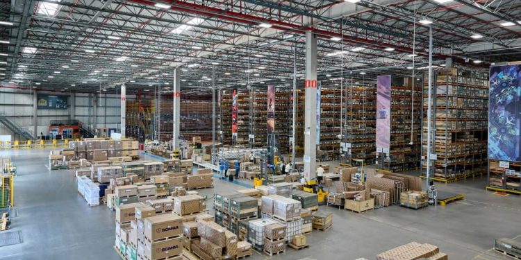 Scania investe R$ 65,7 milhões em centro logístico para distribuição de peças