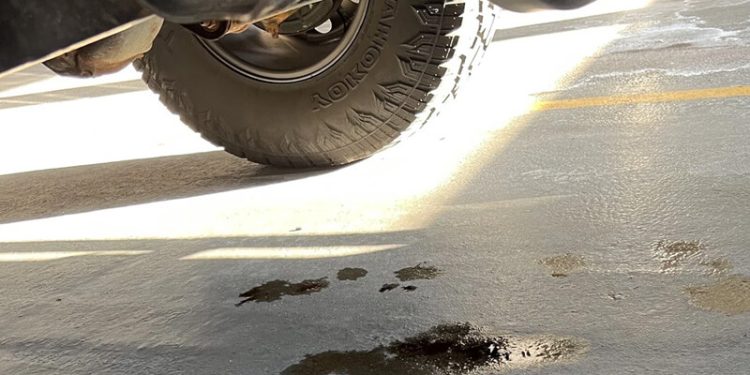 Vazamento de óleo no motor? Saiba dicas para evitar o problema
