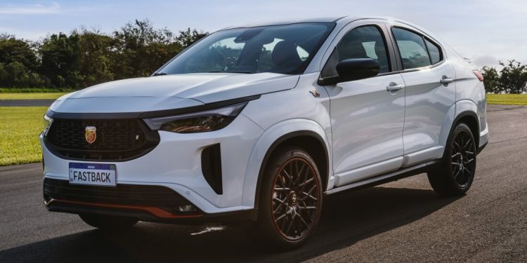 Novo Fastback Abarth: SUV Coupé ganhou uma dose extra de esportividade
