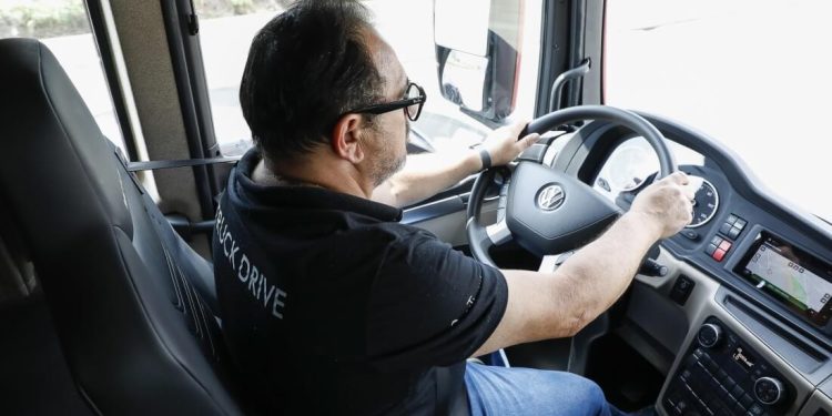 VWCO compartilha práticas para uma direção mais segura e econômica