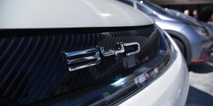 Dolphin vende mais do que todos os outros modelos somados; BYD lidera mercado de elétricos