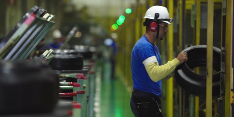Dunlop supera marca de 51 milhões de pneus produzidos no Brasil