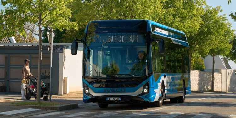 Milão escolhe a Iveco Bus para sua transição rumo à mobilidade elétrica