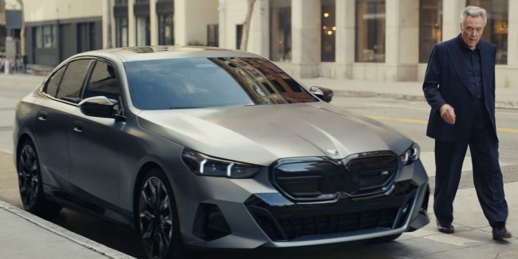 BMW prepara anúncio do novo i5 com estrelas de Hollywood no Super Bowl 2024