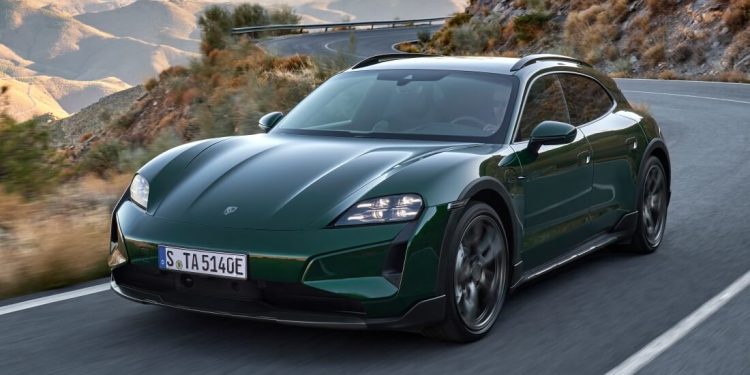 Porsche Taycan é aprimorado em quase todos os recursos