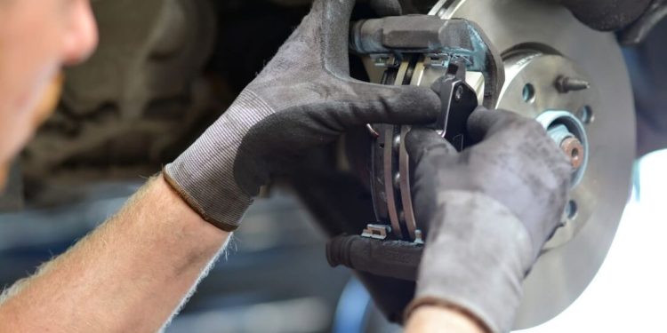 Como funcionam as pastilhas de freio, características e causas do desgaste prematuro