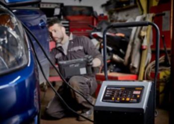 OSRAM lança carregadores de bateria profissionais para uso em oficinas mecânicas