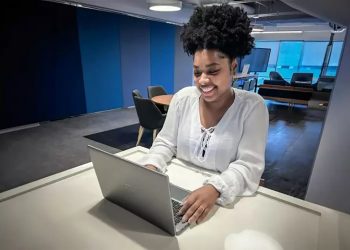 Ford lança programa de estágio 100% afirmativo para mulheres