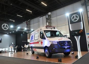 Mercedes-Benz participa da Feira Hospitalar com ambulância Sprinter