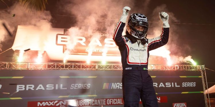 NASCAR Brasil: Cayan Chianca conquista a Night Challenge em Londrina