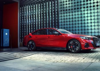 BMW Group investe na ampliação da rede de carga e acesso para veículos elétricos e híbridos plug-in na América Latina