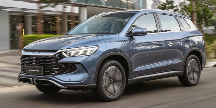 BYD Song Pro chega como híbrido plug-in mais eficiente do mercado