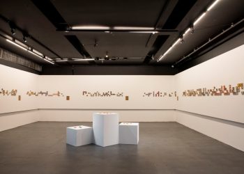 Casa Fiat de Cultura inaugura exposição que evidencia acessibilidade cultural e reaproveitamento de materiais