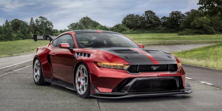 Ford inicia venda do Mustang GTD na Europa e revela o seu interior
