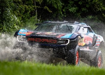Ford revela nova picape Raptor para o Rally Dakar no Festival de Goodwood
