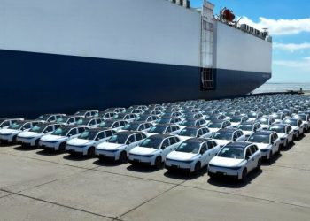 Leapmotor International envia primeiro lote de veículos elétricos da China para Europa