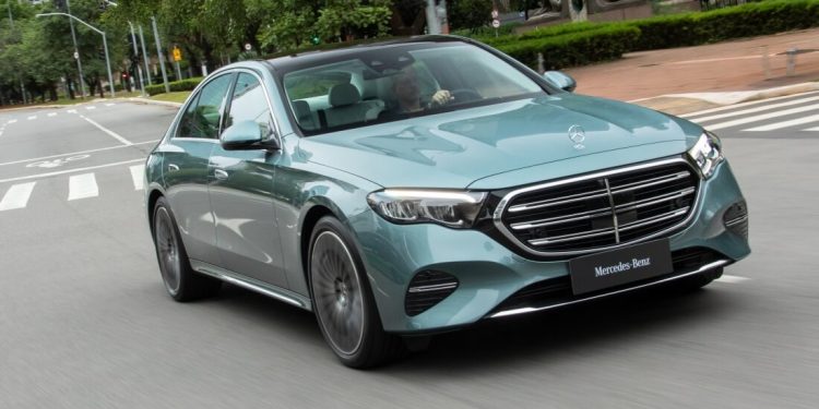 Mercedes-Benz apresenta nova configuração do E 300