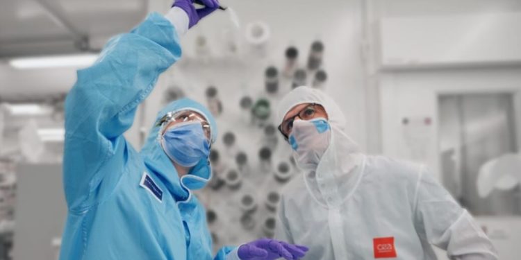 Stellantis une-se à CEA da França para desenvolver tecnologia avançada de células de bateria