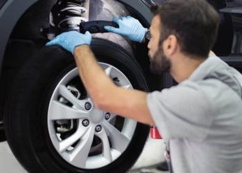 Sinais que indicam desgaste dos amortecedores