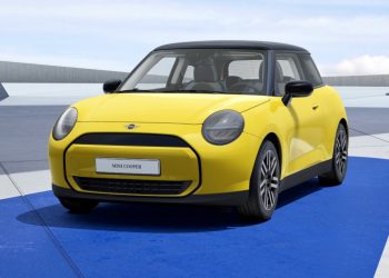 MINI confirma os novos MINI Cooper E e MINI Cooper SE para o Brasil