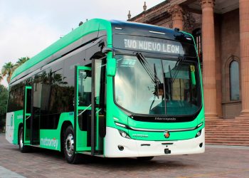 Ônibus Marcopolo Attivi 100% elétricos produzidos no México começam a ser entregues
