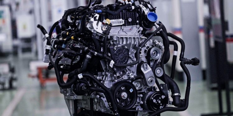 Stellantis anuncia que primeiro híbrido-flex concebido e produzido no Brasil será lançado pela Fiat
