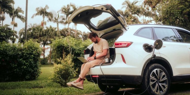 GWM lança cabo V2L homologado, que já está à venda nas concessionárias