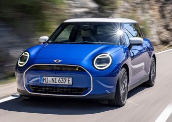 Pré-venda do novo MINI Cooper SE começa hoje por R$ 259.990