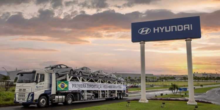 Hyundai HB20 começa a ser exportado para Argentina