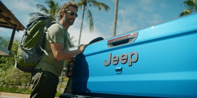 Rodrigo Santoro é o astro da nova ação de comunicação da Jeep