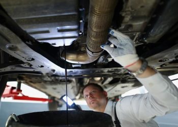 O que acontece com o óleo lubrificante do seu carro após o uso