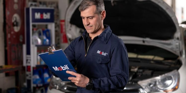 Óleo acima do nível traz benefícios para o carro?