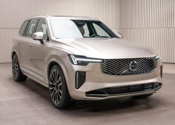 Volvo apresenta novo XC90