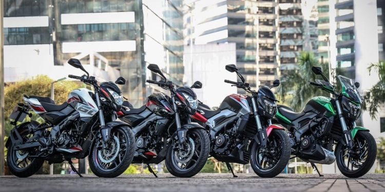 Bajaj ultrapassa 1.500 unidades emplacadas em um único mês