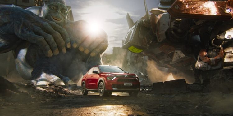 Nova campanha do Citroën Basalt mostra o SUV Coupe conquistando os corações de um monstro e de um robô