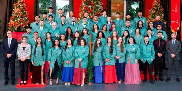 Escola de Formação Profissional Marcopolo realiza formatura de 49 novos profissionais