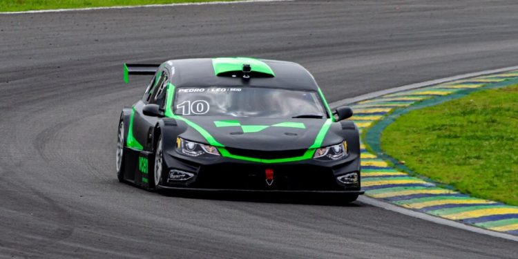 Pedro Bezerra tem final de semana espetacular em Interlagos