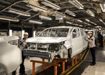 Stellantis anuncia 1.500 novas contratações no Brasil